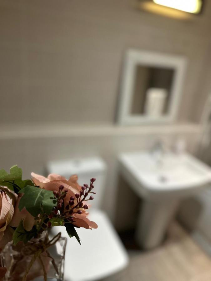 Koala & Tree - Modern 1 Bed Apartment For 4 Guests In The Heart Of Cambridge - Short Lets & Serviced Accommodation Exterior photo