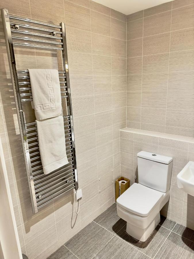 Koala & Tree - Modern 1 Bed Apartment For 4 Guests In The Heart Of Cambridge - Short Lets & Serviced Accommodation Exterior photo